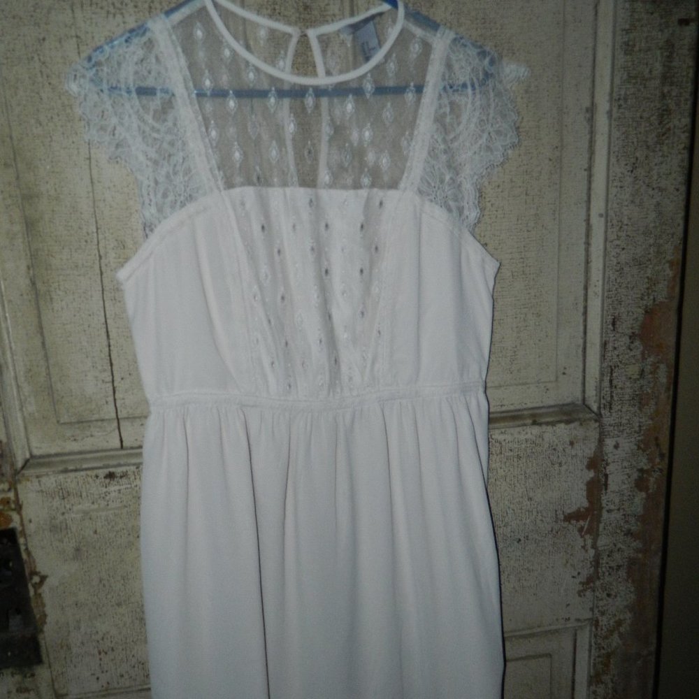 H&M Lace Top Dress Blush Color Size 12 (X-45)